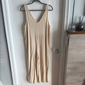 Carlyjean Los Angeles Sleeveless cream/butter linen Jumpsuit